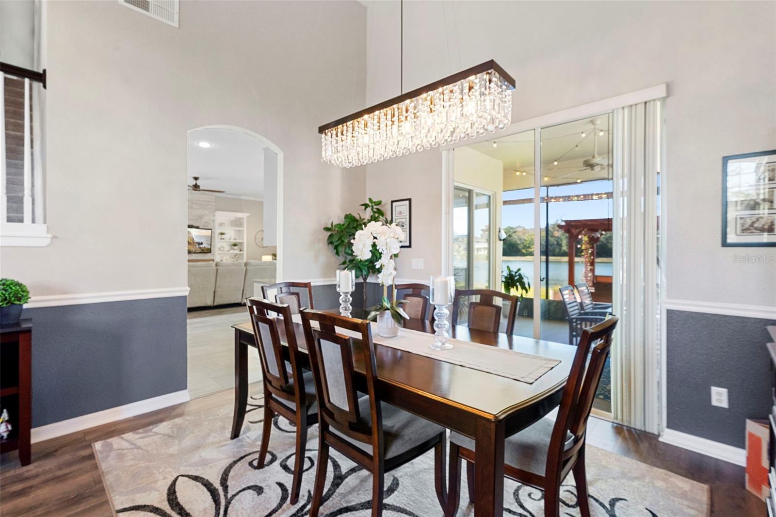 Image 15 of 59 For 5225 Walnut Ridge Drive