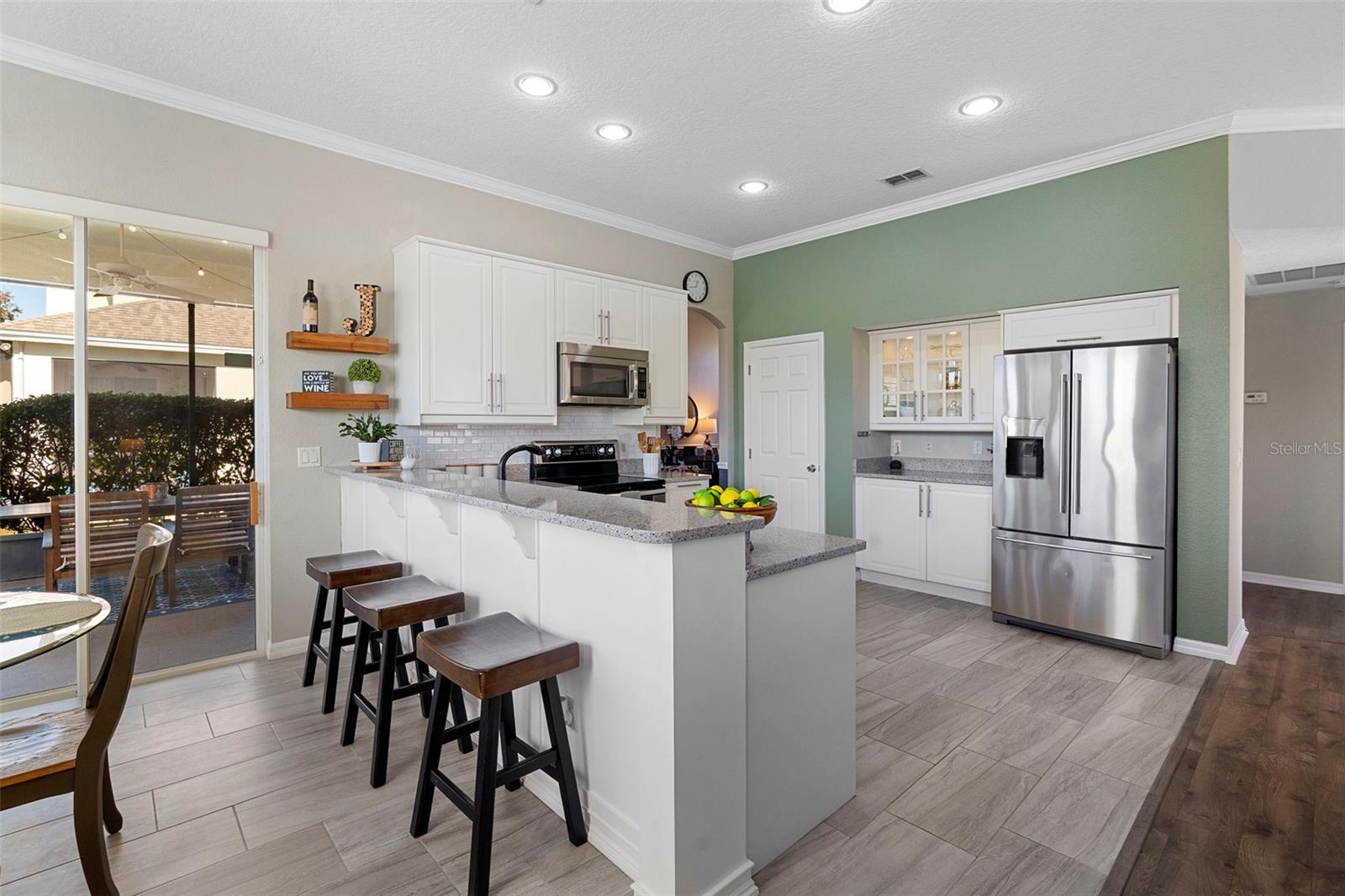 Image 17 of 59 For 5225 Walnut Ridge Drive