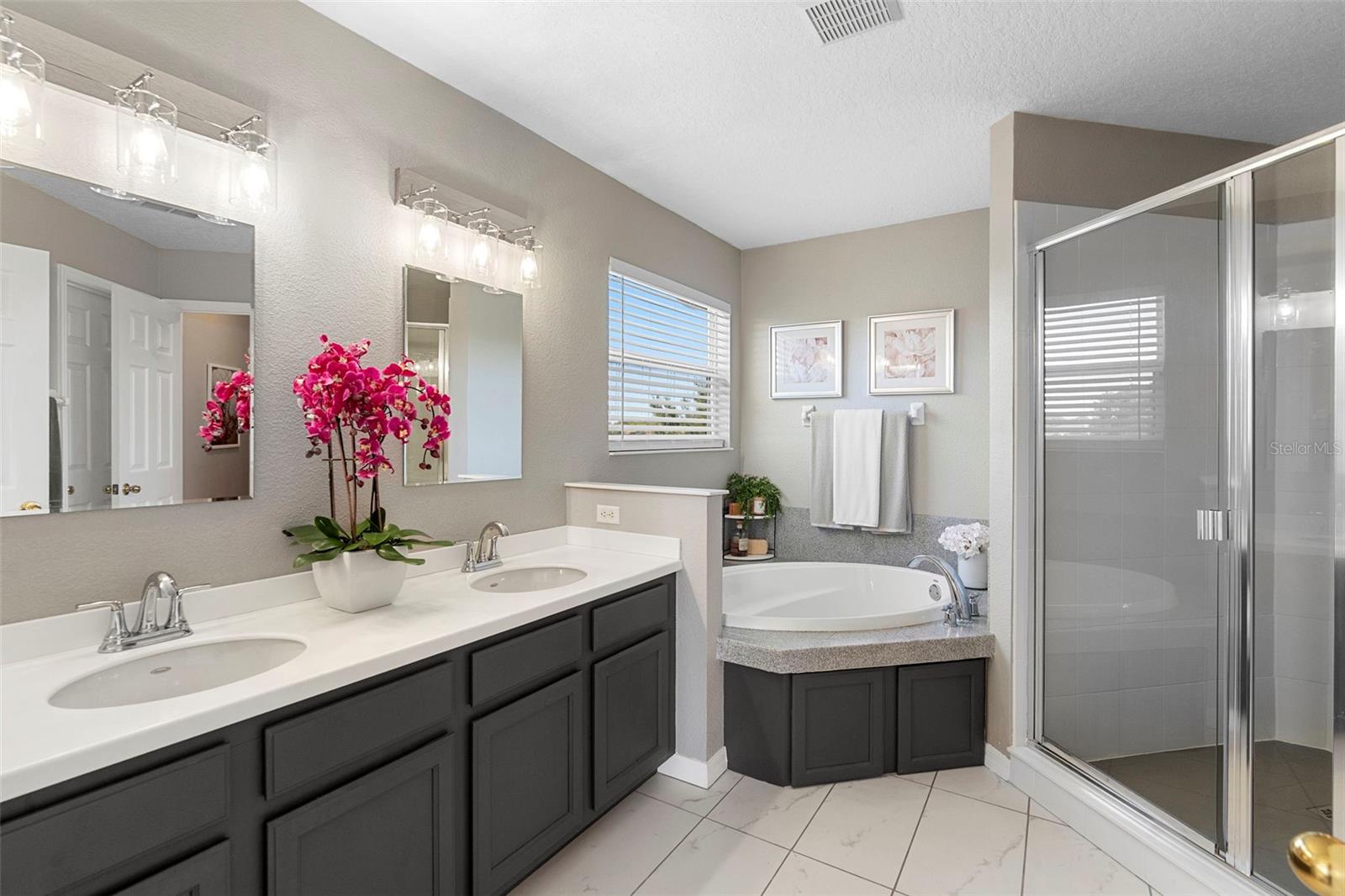 Image 34 of 59 For 5225 Walnut Ridge Drive