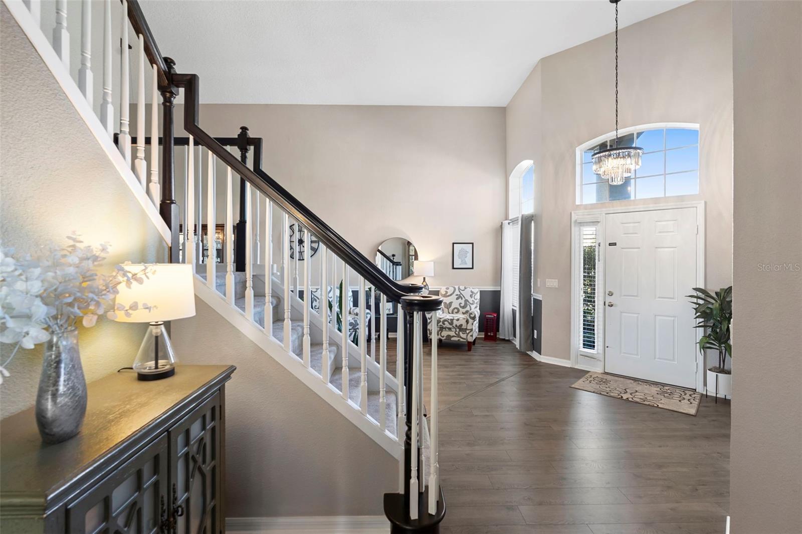 Image 8 of 59 For 5225 Walnut Ridge Drive