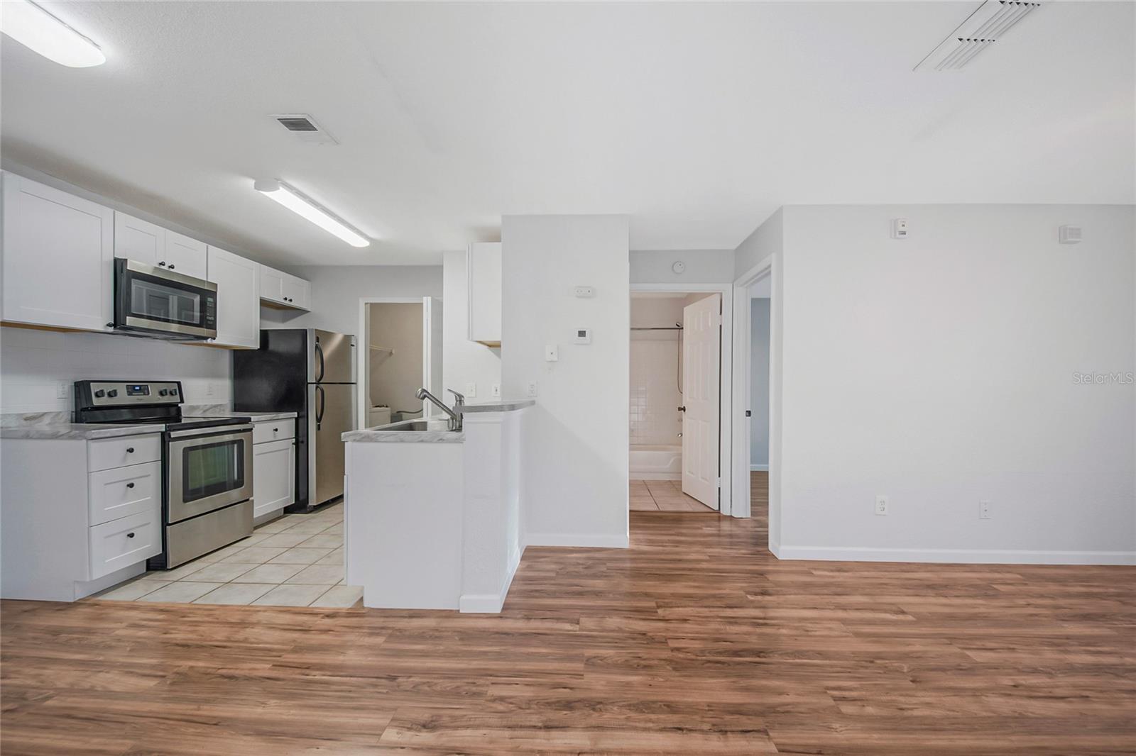 Image 9 of 50 For 8849 Latrec Avenue 4107