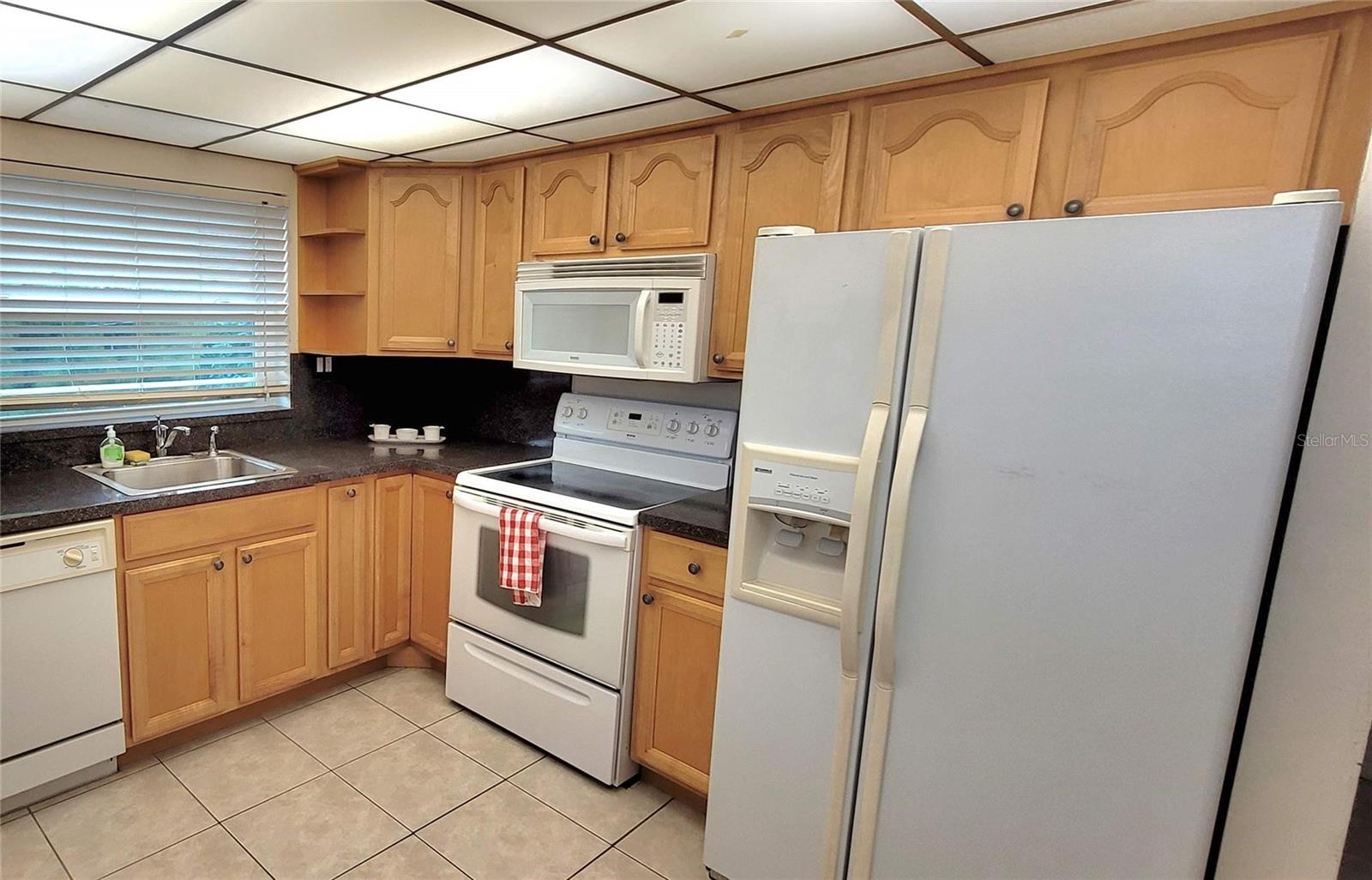 Image 17 of 33 For 9861 Sunrise Lakes Blvd Sunrise Lakes Boulevard 310