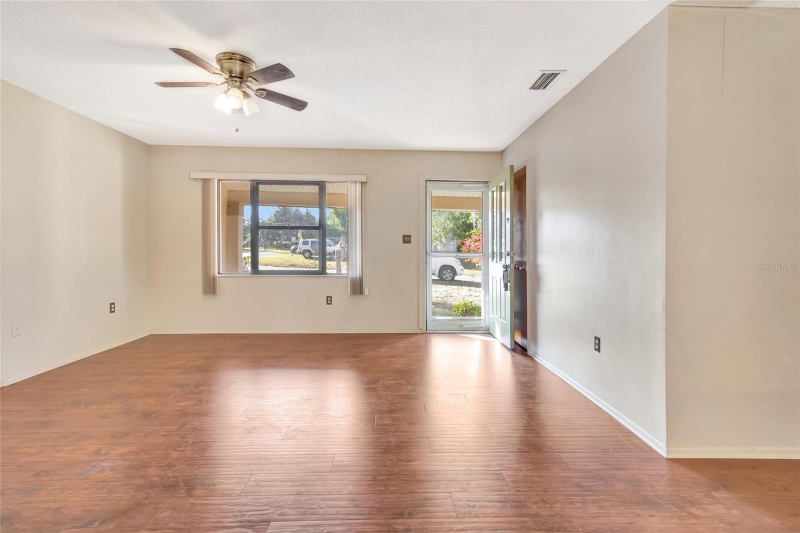 Image 12 of 38 For 1021 Hollywood Avenue