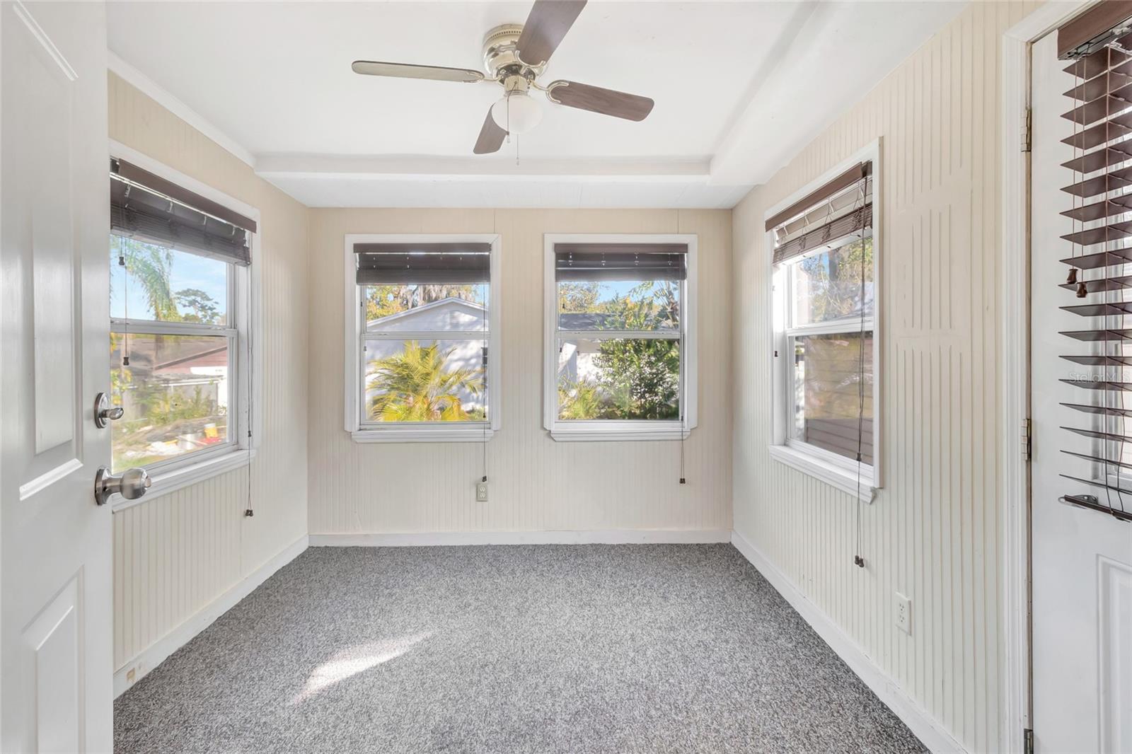 Image 31 of 38 For 1021 Hollywood Avenue