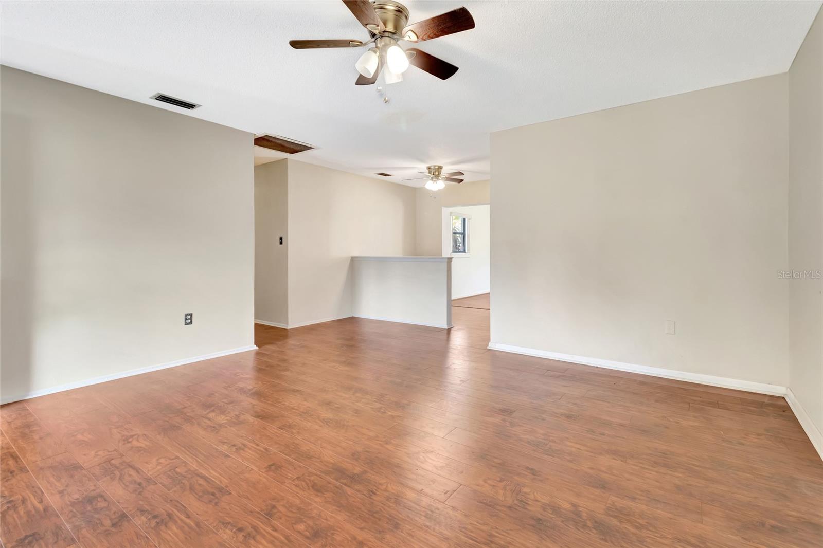 Image 9 of 38 For 1021 Hollywood Avenue