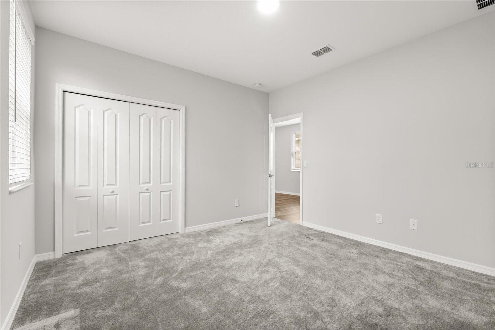 Image 23 of 38 For 601 Becklow Street