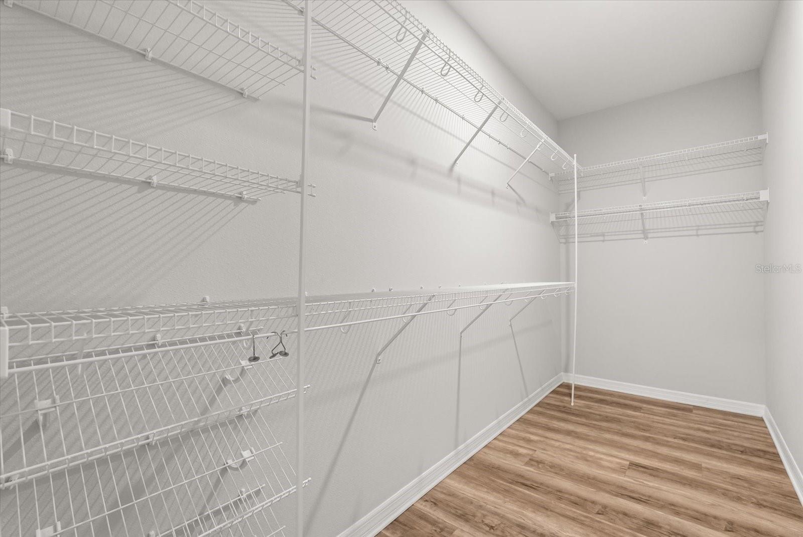 Image 28 of 38 For 601 Becklow Street