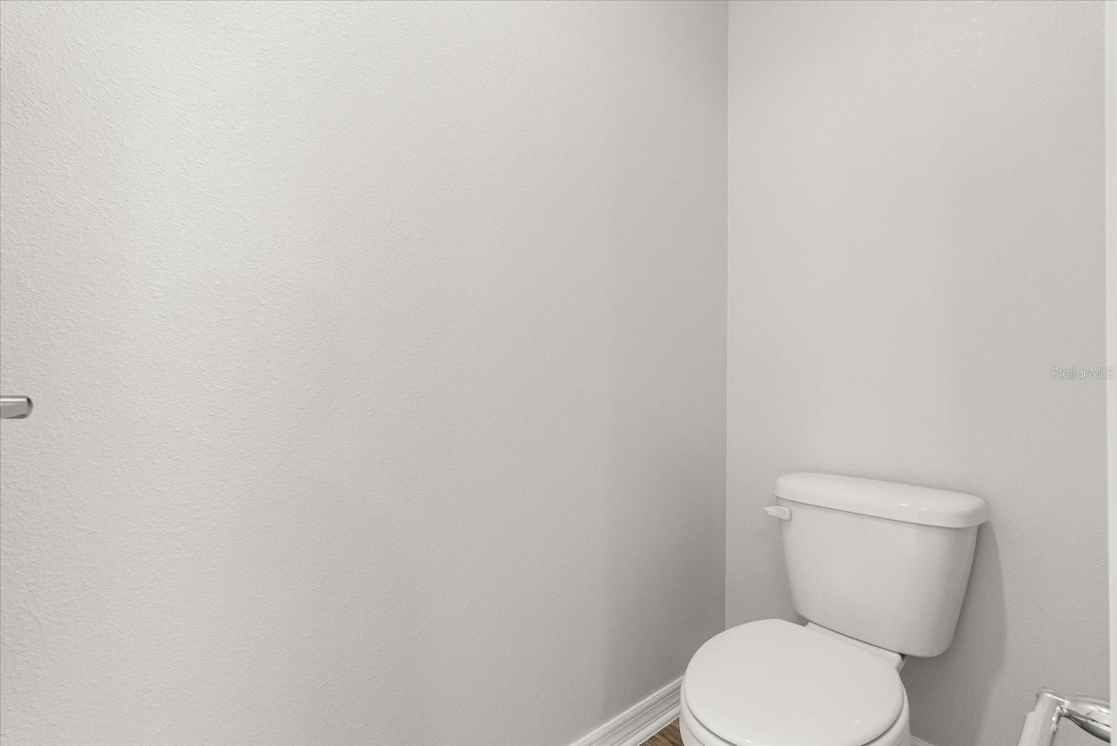 Image 31 of 38 For 601 Becklow Street