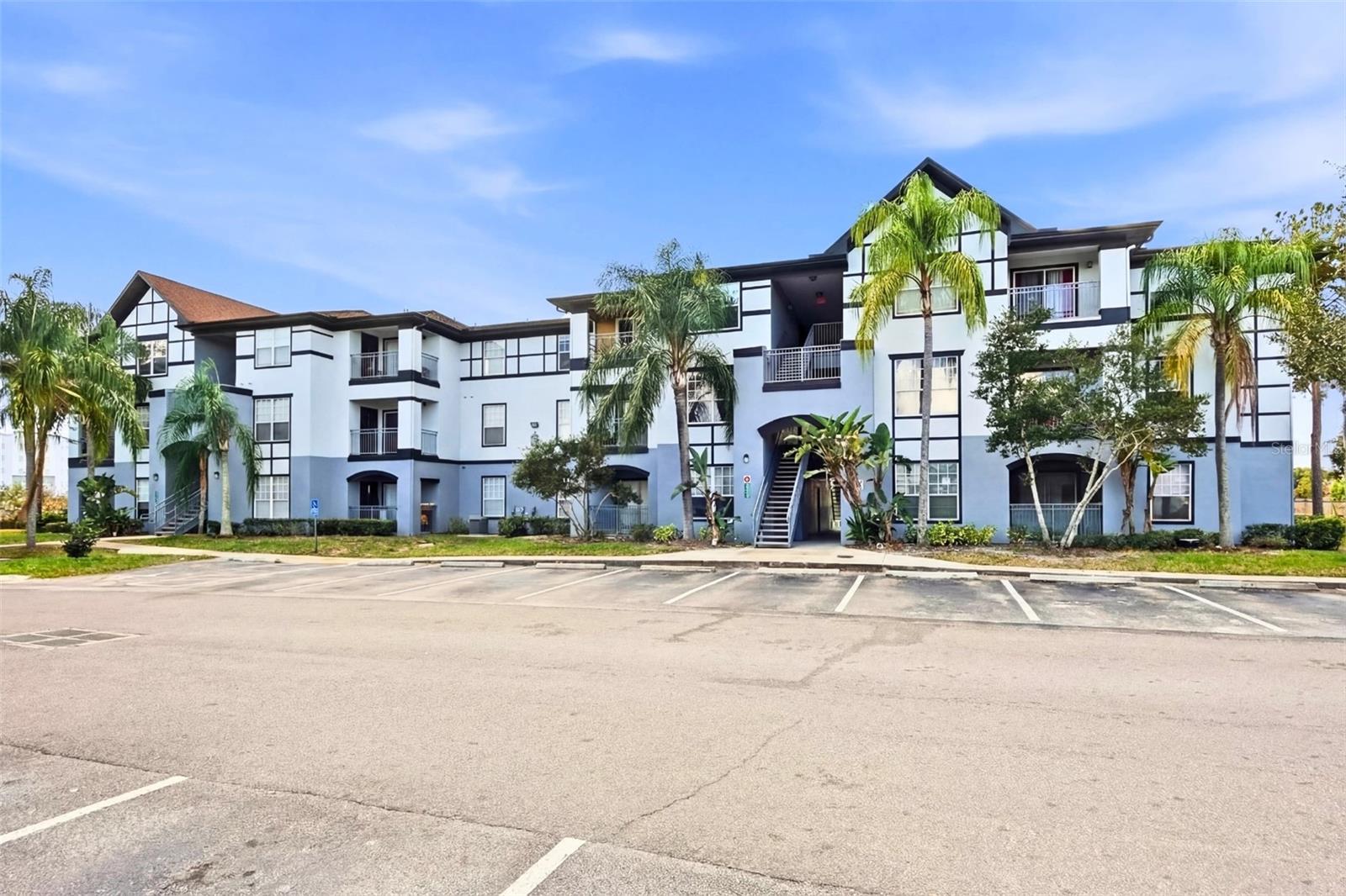 Image 2 of 17 For 5526 Pga Boulevard 4927