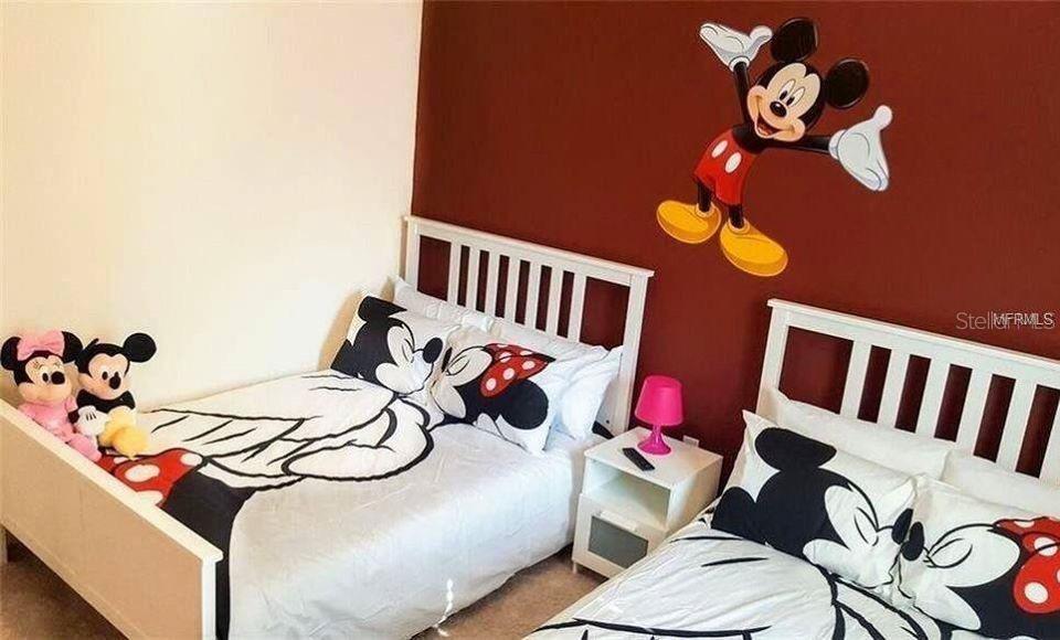 Image 9 of 17 For 9004 Shine Drive 9004