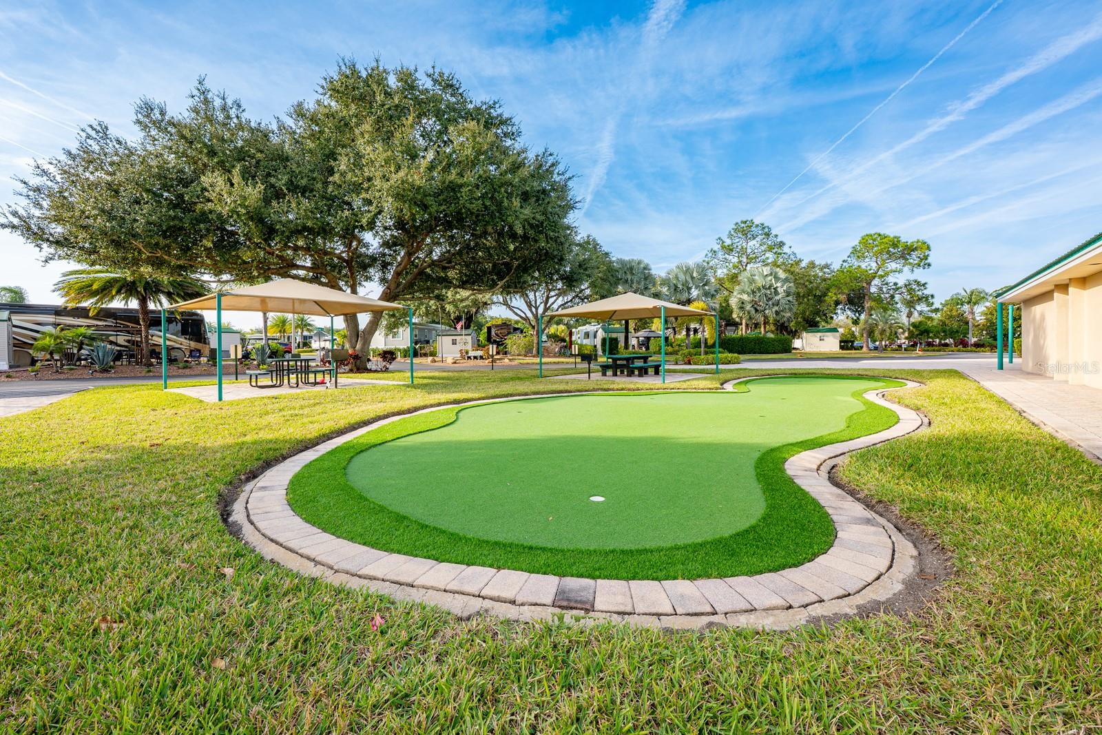 Image 18 of 19 For 2439 Palm Street 214