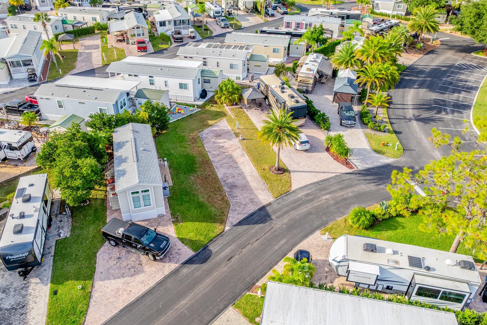 Image 7 of 19 For 2439 Palm Street 214