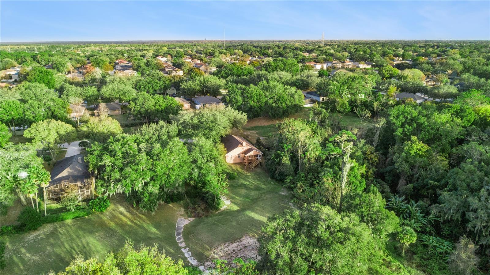 Image 28 of 33 For 1300 Winged Foot Drive