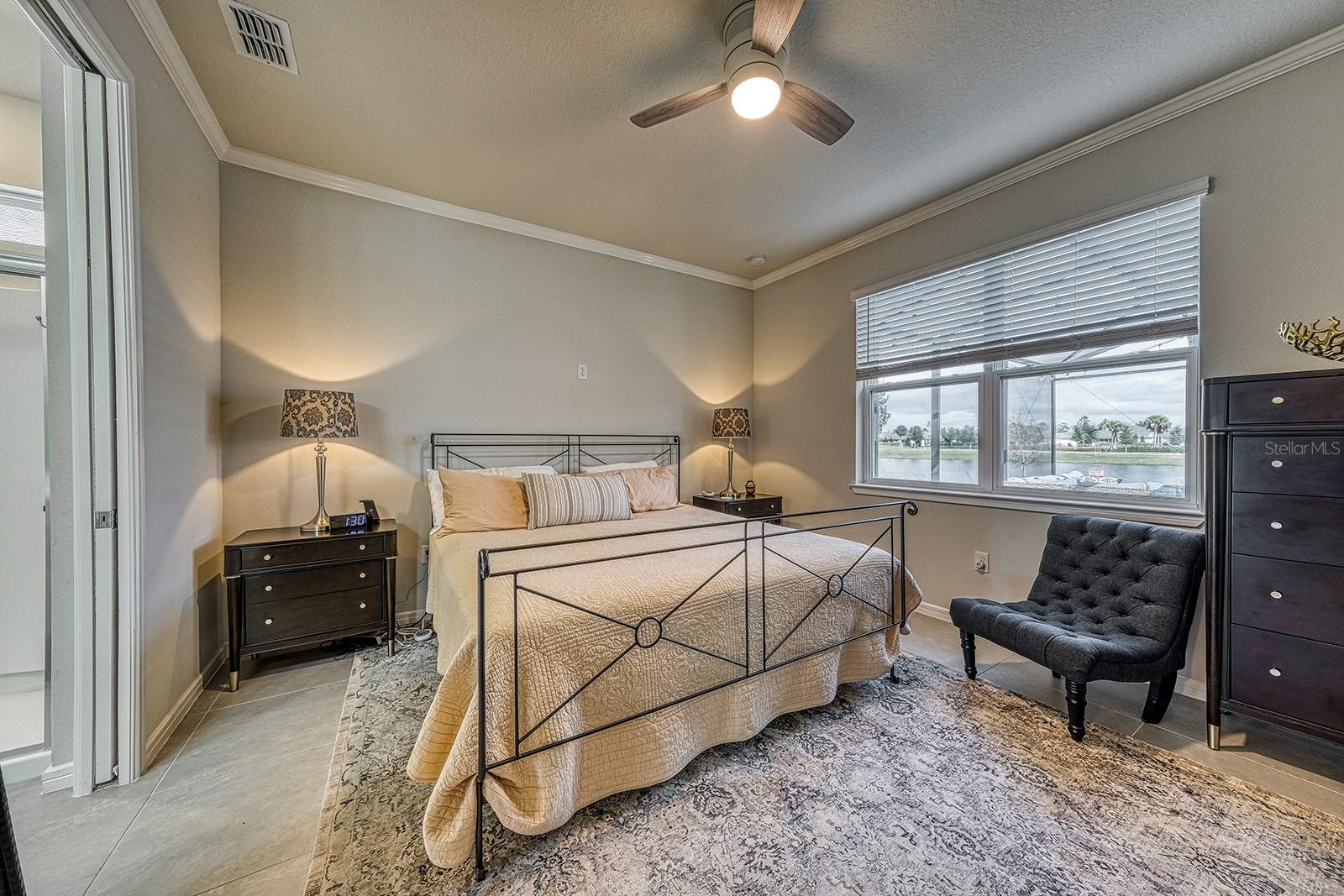 Image 11 of 49 For 2505 Cliff Way