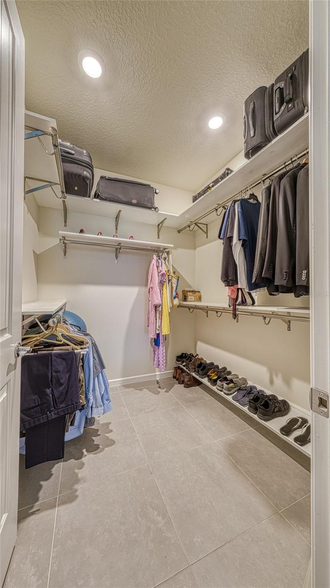 Image 13 of 49 For 2505 Cliff Way