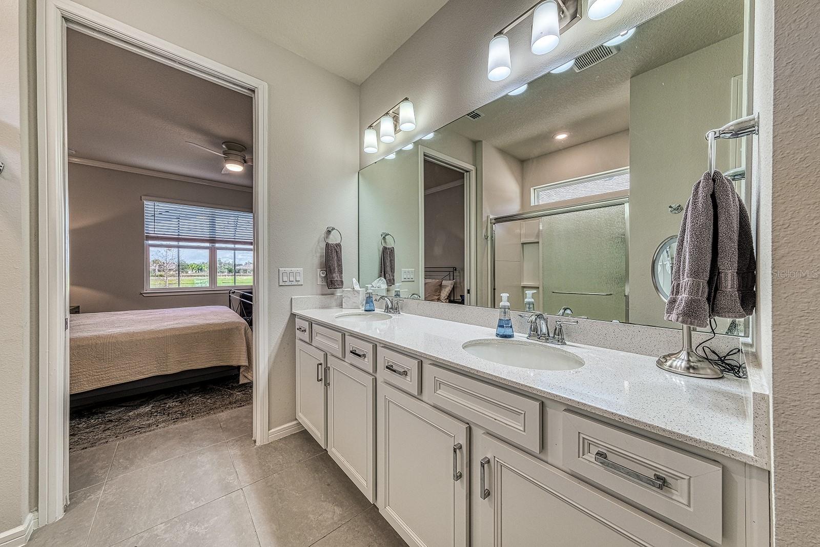 Image 14 of 49 For 2505 Cliff Way