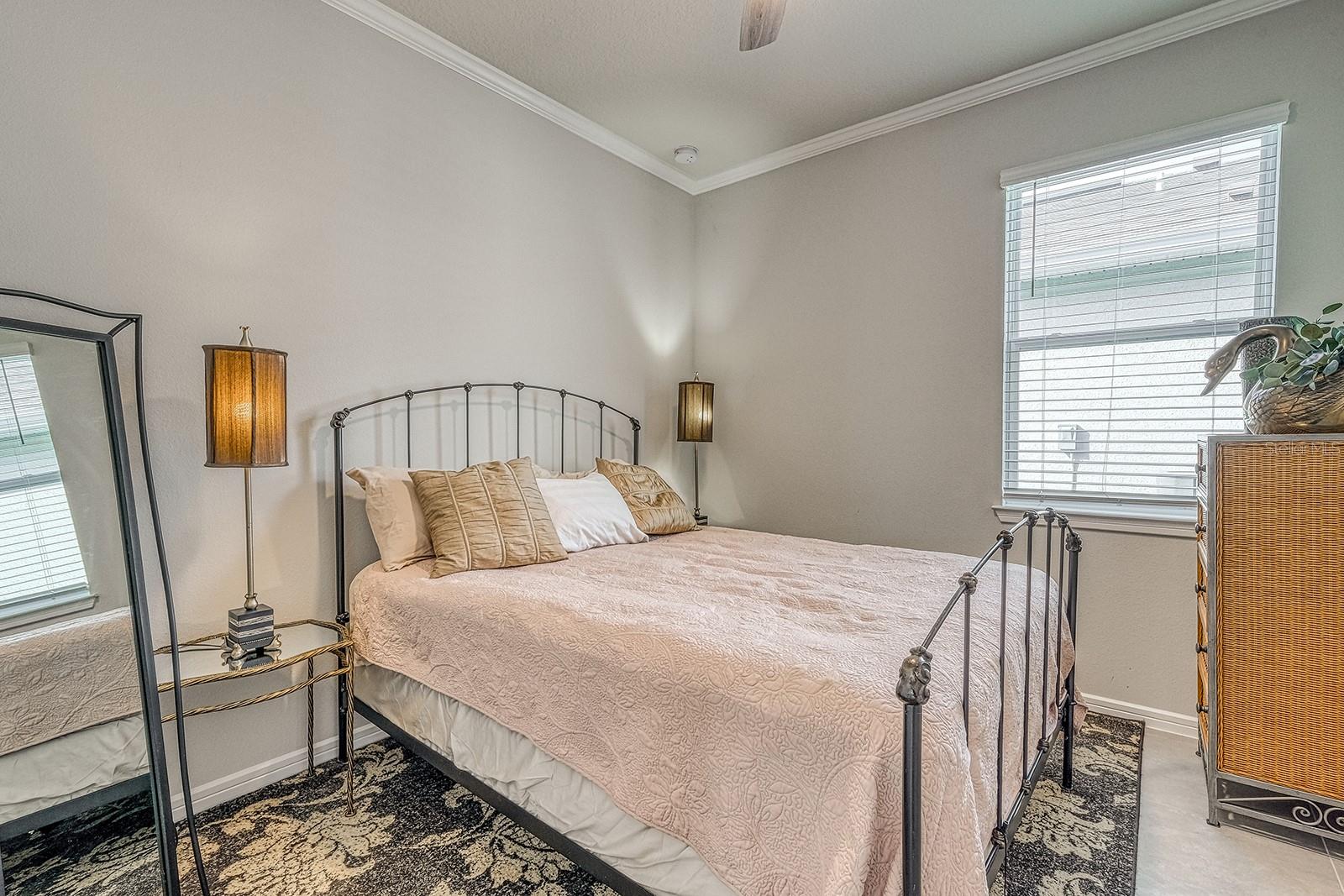 Image 16 of 49 For 2505 Cliff Way