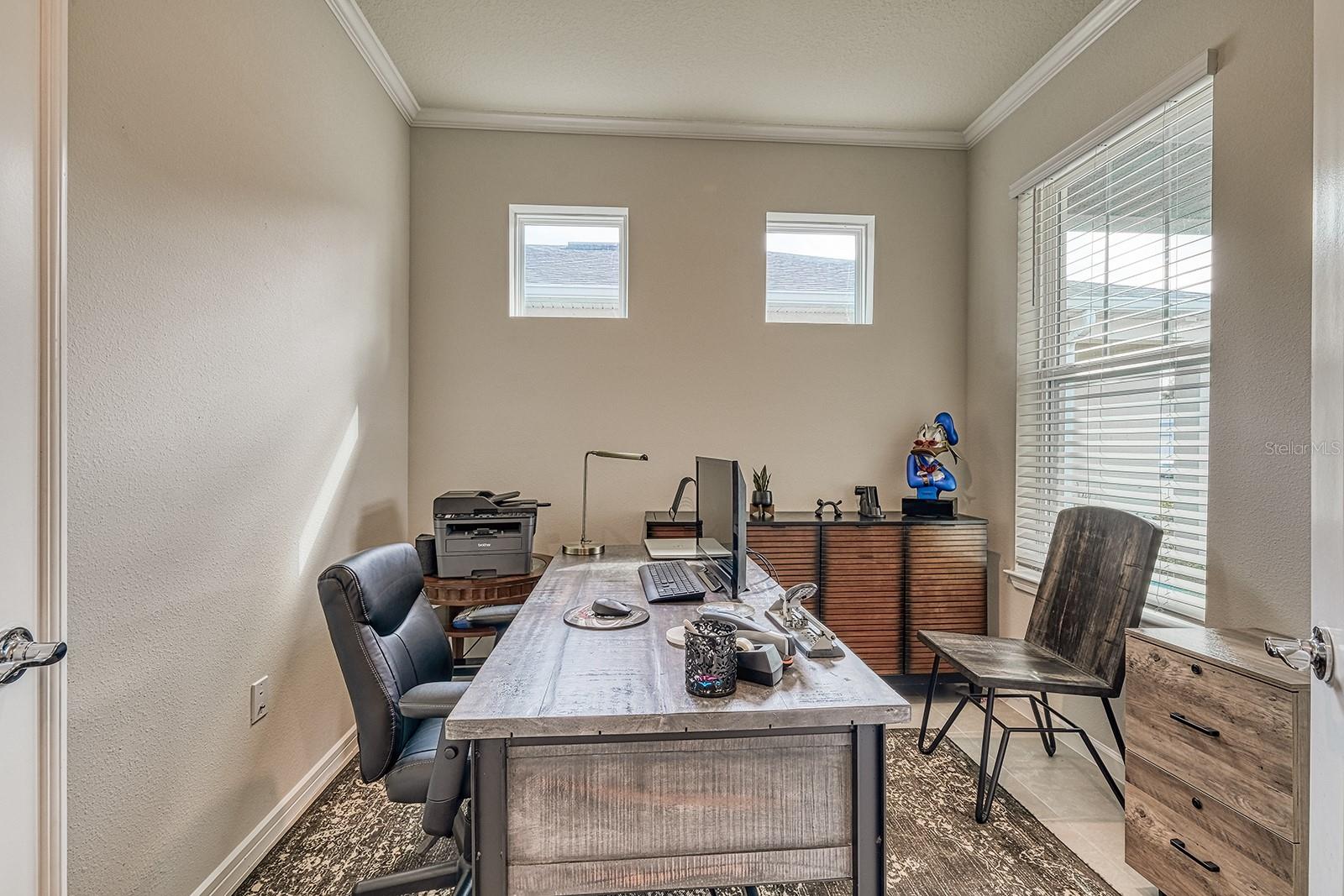 Image 17 of 49 For 2505 Cliff Way