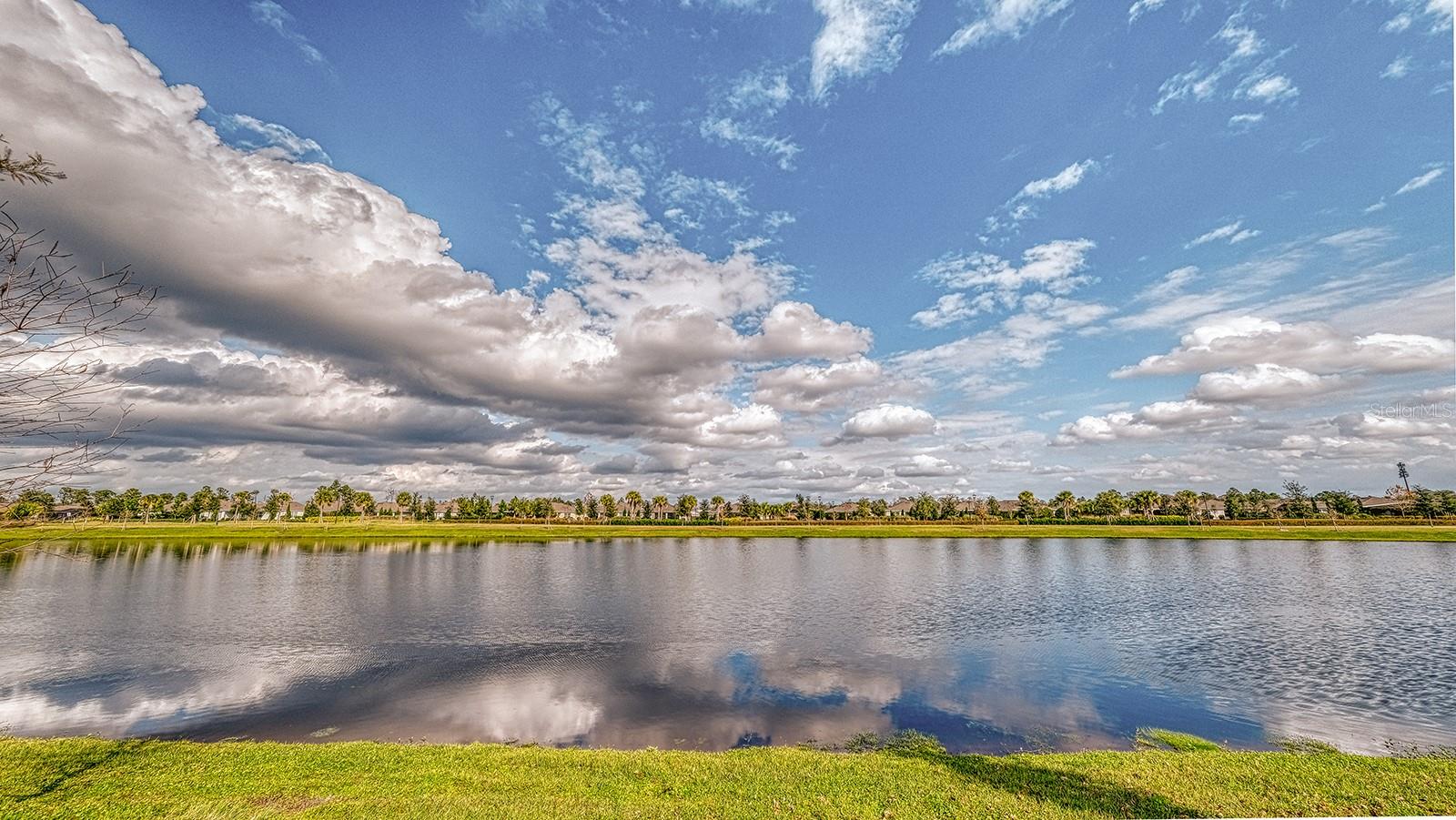 Image 22 of 49 For 2505 Cliff Way