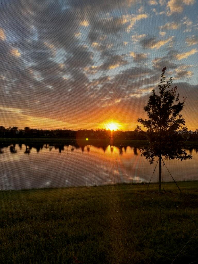 Image 23 of 49 For 2505 Cliff Way