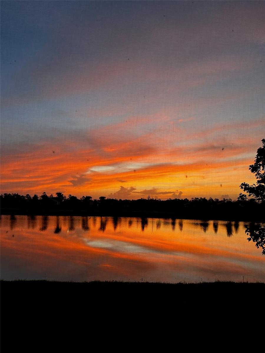 Image 24 of 49 For 2505 Cliff Way