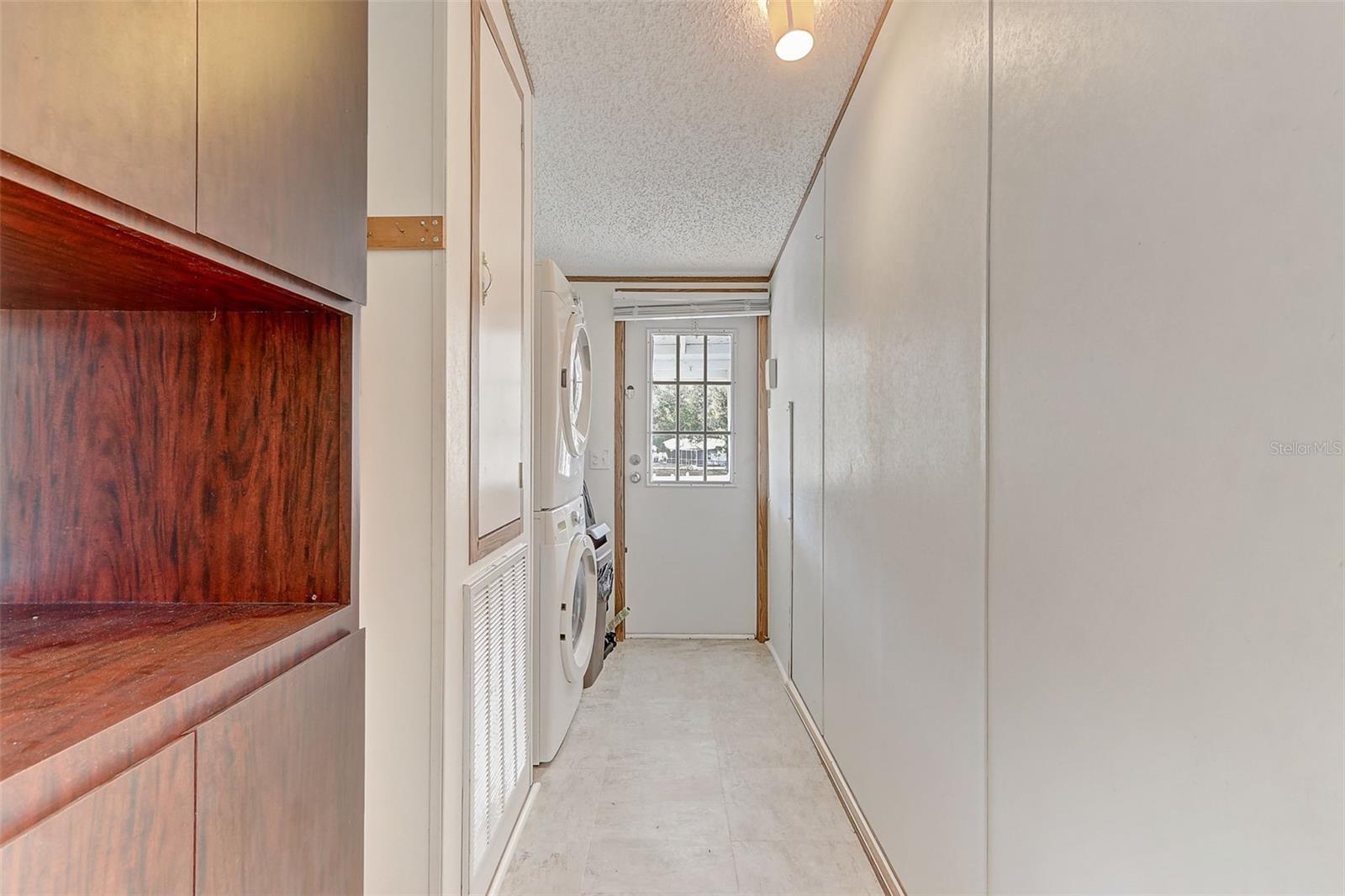 Image 27 of 35 For 9032 106th Terrace