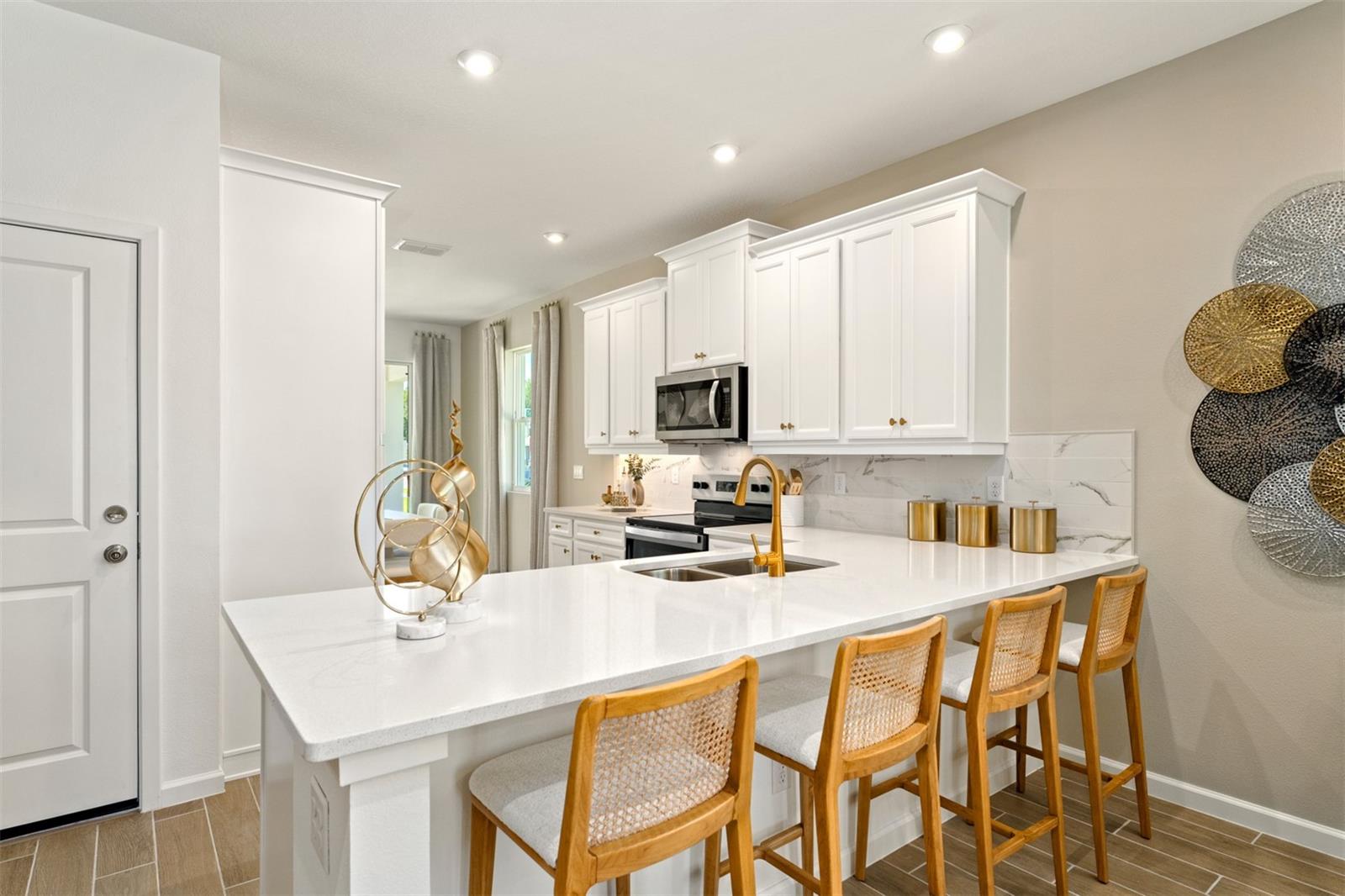 Image 11 of 22 For 10071 Gazebo Alley