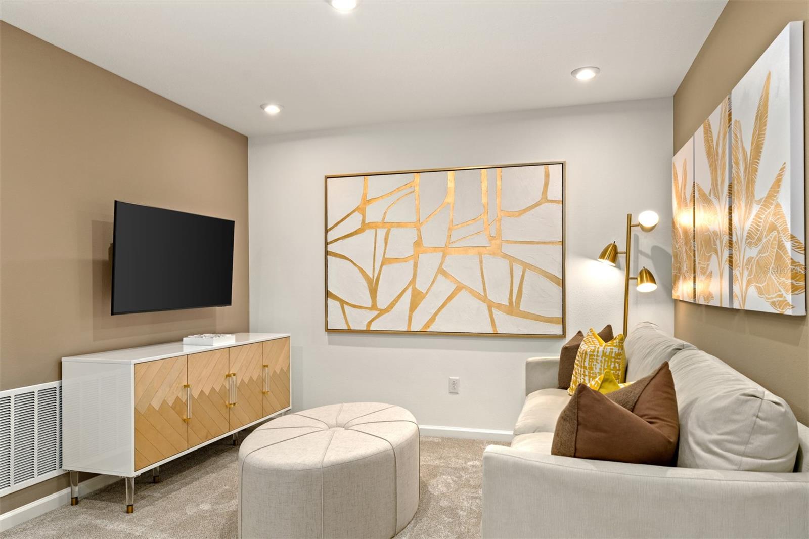 Image 17 of 22 For 10071 Gazebo Alley