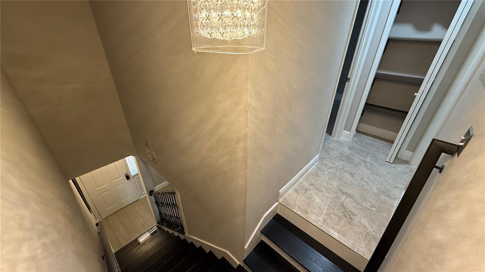 Image 14 of 38 For 9608 River Walk Court