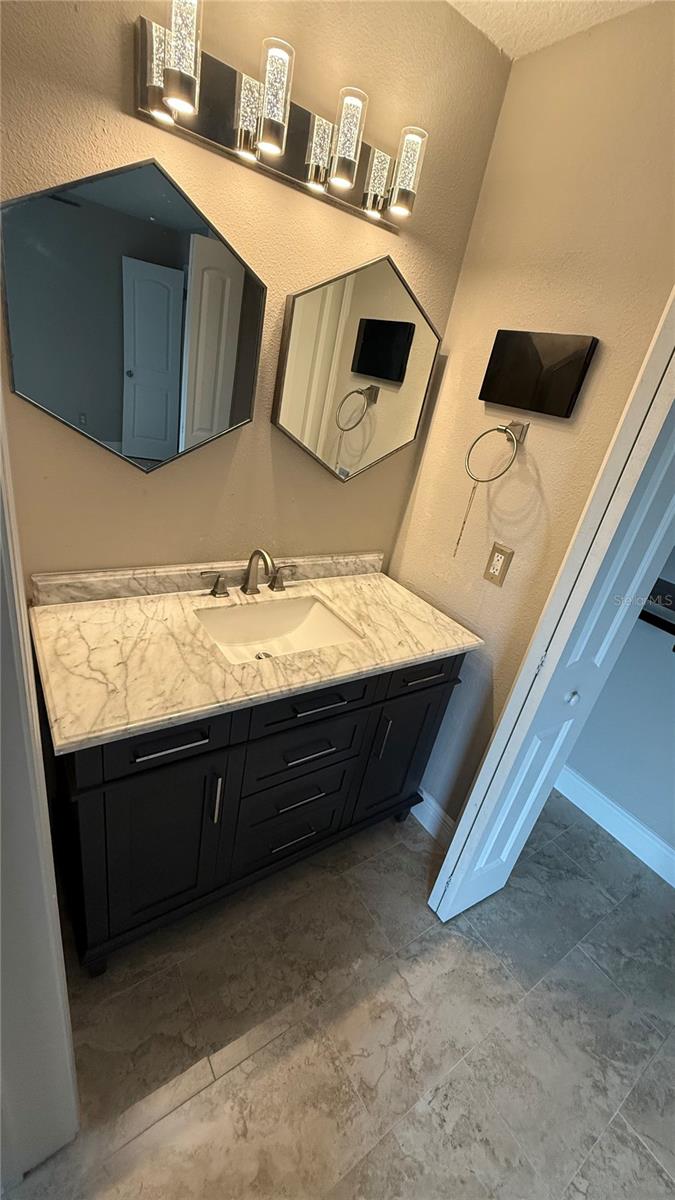 Image 17 of 38 For 9608 River Walk Court