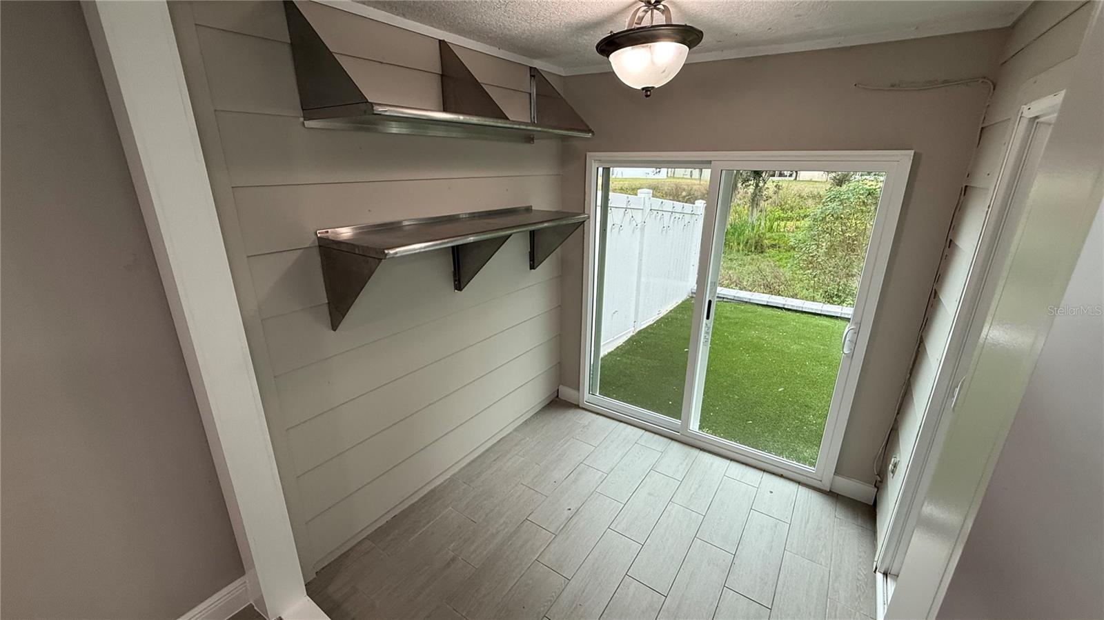 Image 30 of 38 For 9608 River Walk Court