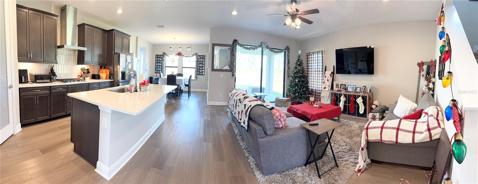 Image 3 of 21 For 14820 Paddock Pond Avenue