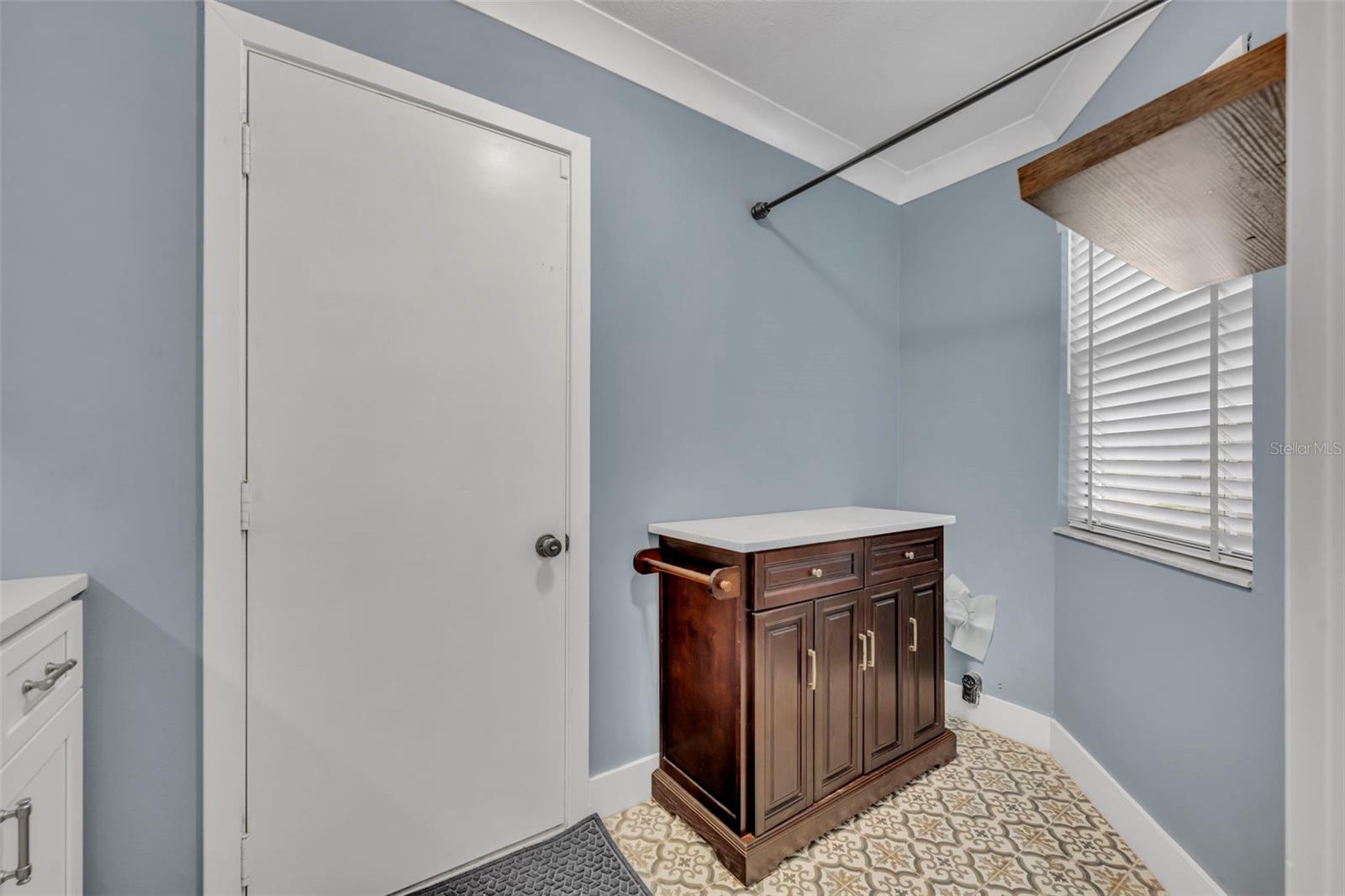 Image 13 of 31 For 5070 Ernst Court 27