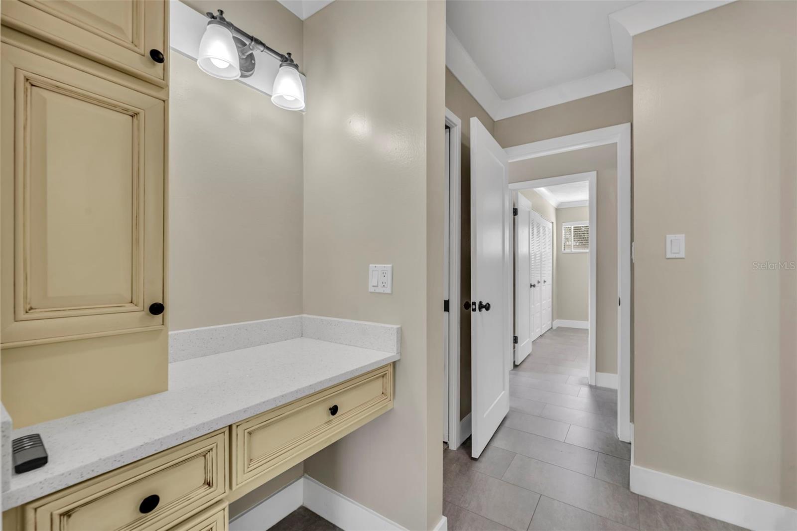 Image 19 of 31 For 5070 Ernst Court 27