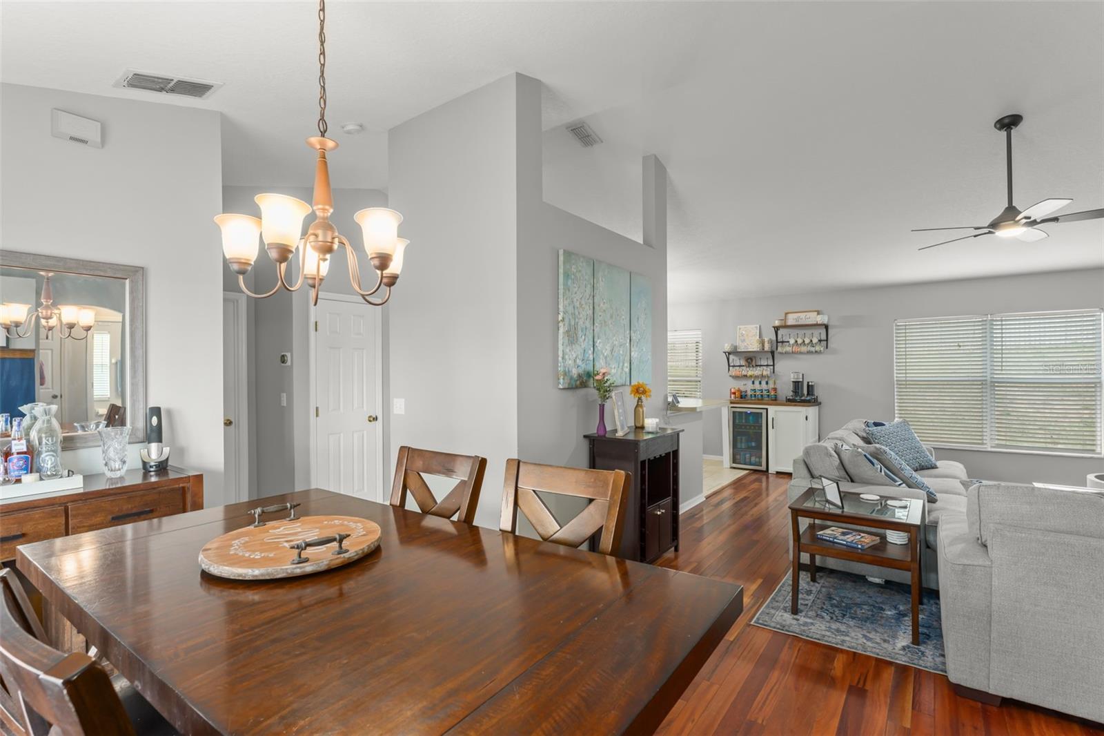 Image 14 of 45 For 806 Breezy Lake Way