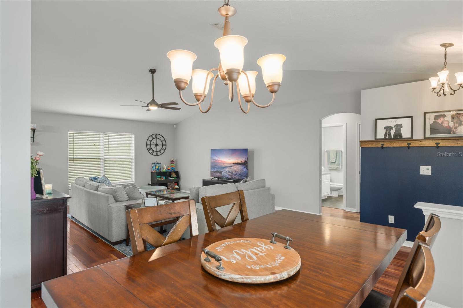 Image 15 of 45 For 806 Breezy Lake Way