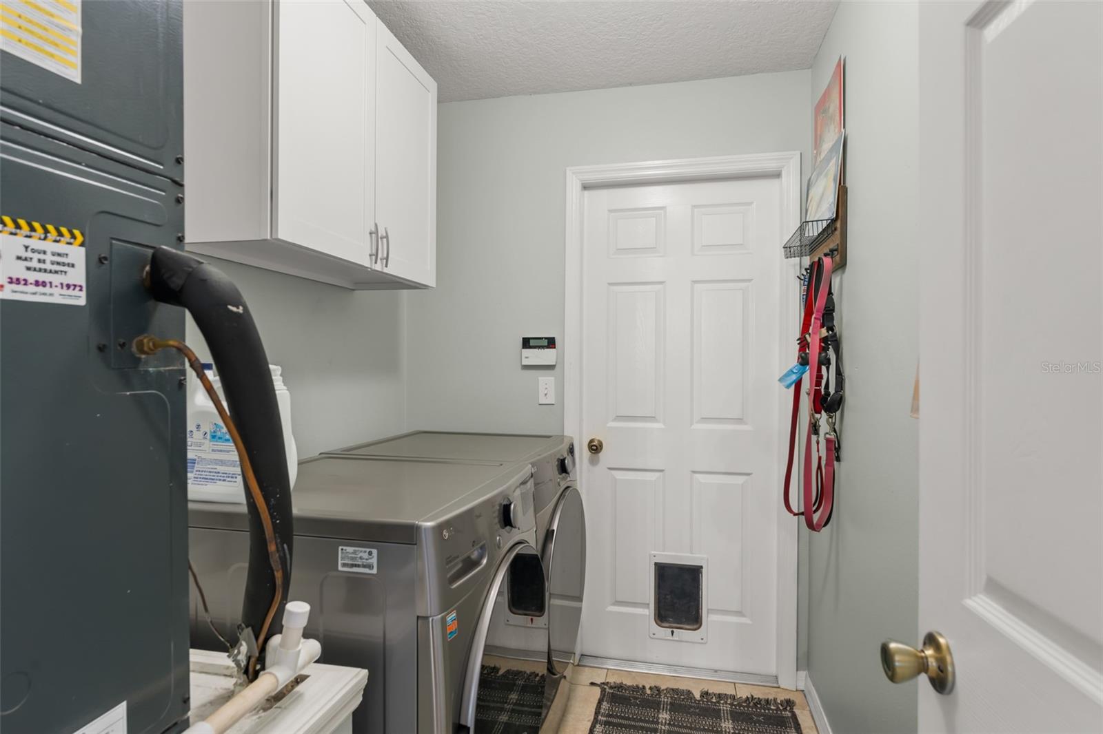 Image 16 of 45 For 806 Breezy Lake Way