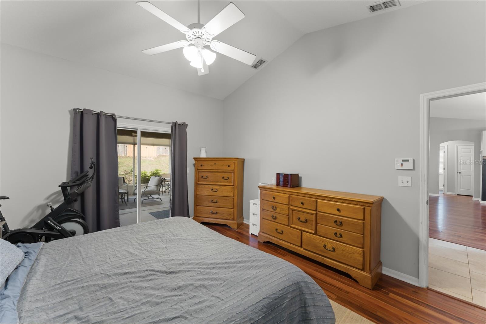 Image 31 of 45 For 806 Breezy Lake Way