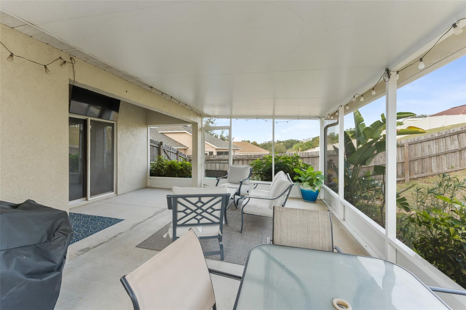 Image 37 of 45 For 806 Breezy Lake Way