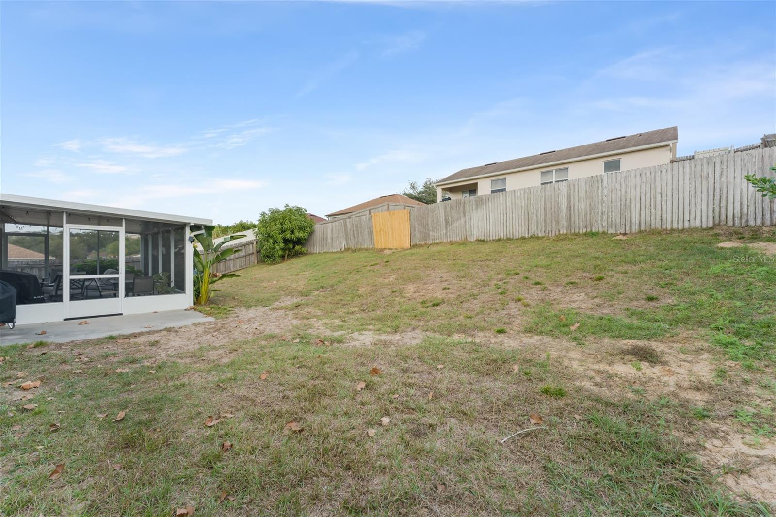 Image 40 of 45 For 806 Breezy Lake Way