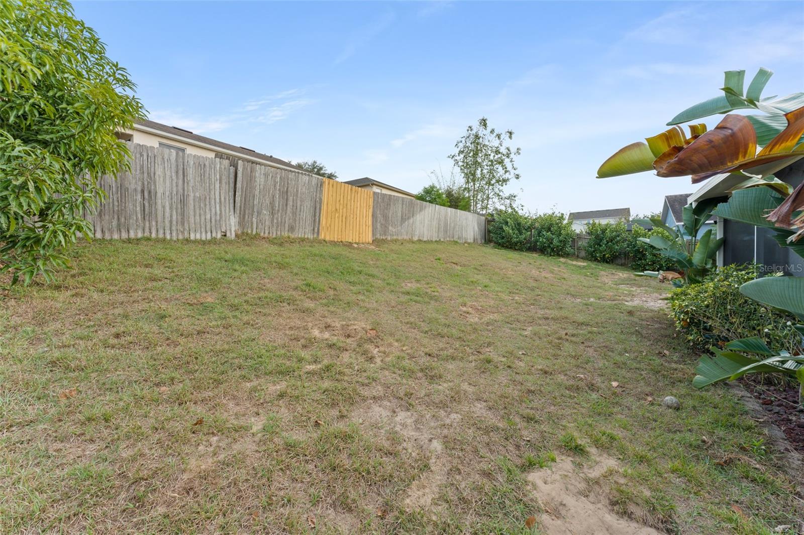 Image 43 of 45 For 806 Breezy Lake Way