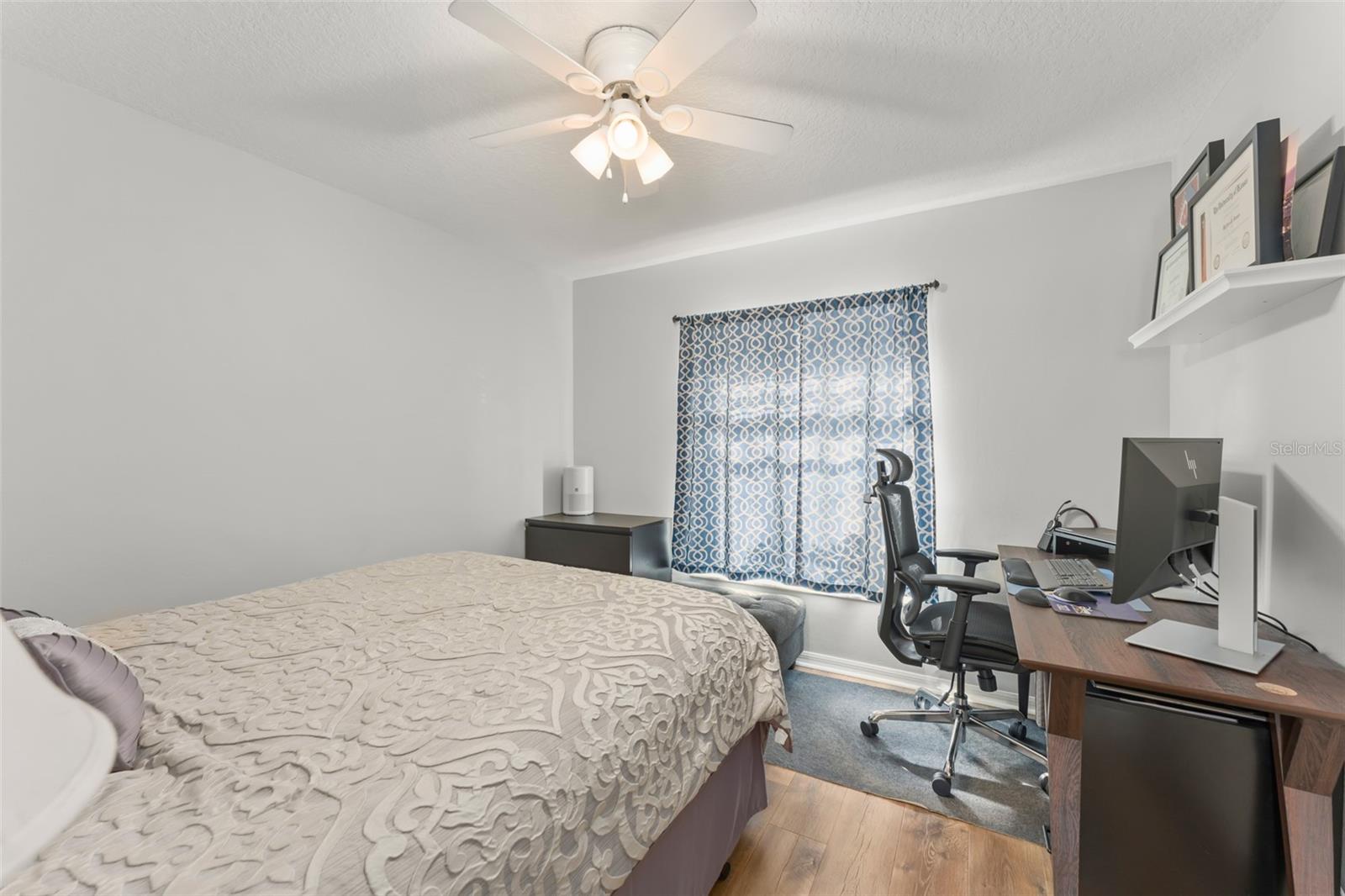 Image 8 of 45 For 806 Breezy Lake Way