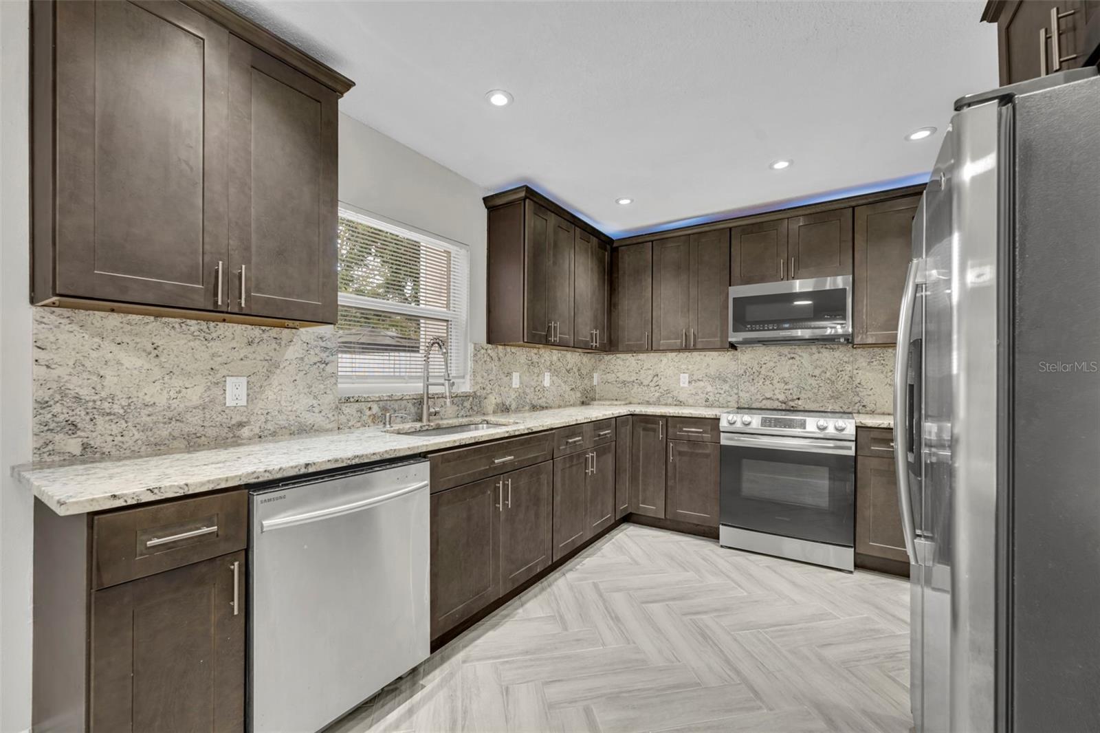 Image 10 of 36 For 3024 Natoma Way