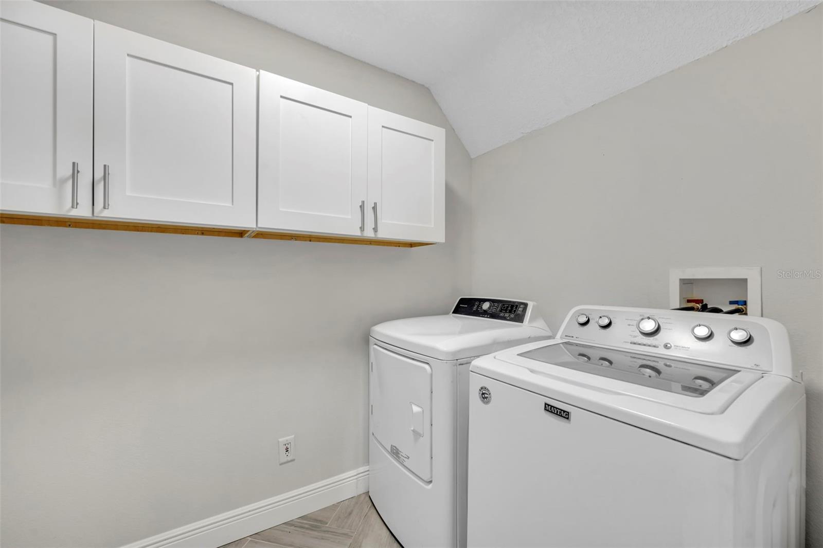 Image 18 of 36 For 3024 Natoma Way