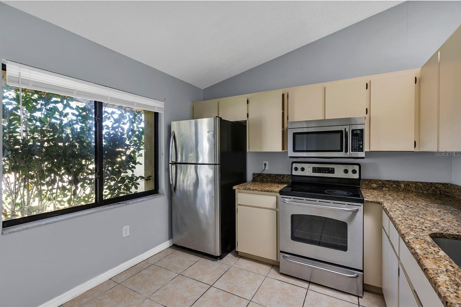 Image 6 of 21 For 3701 Spring Land Drive