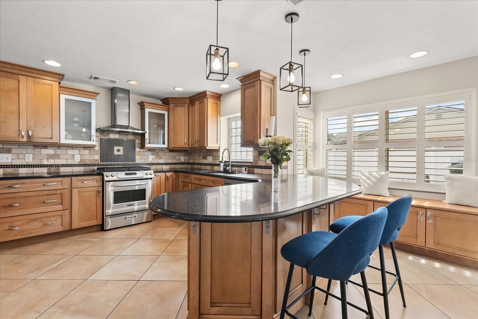 Image 11 of 36 For 310 White Oak Circle