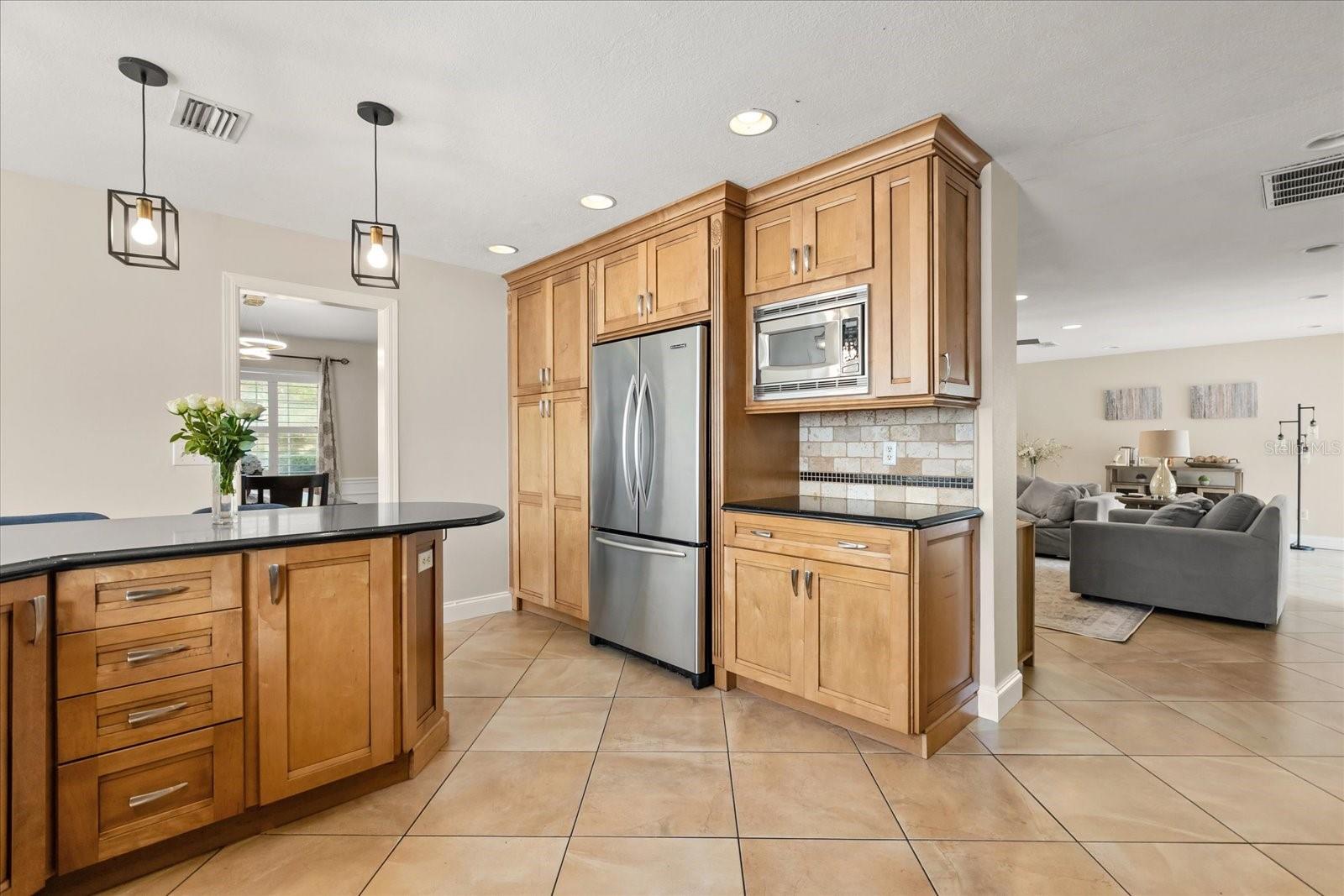 Image 12 of 36 For 310 White Oak Circle