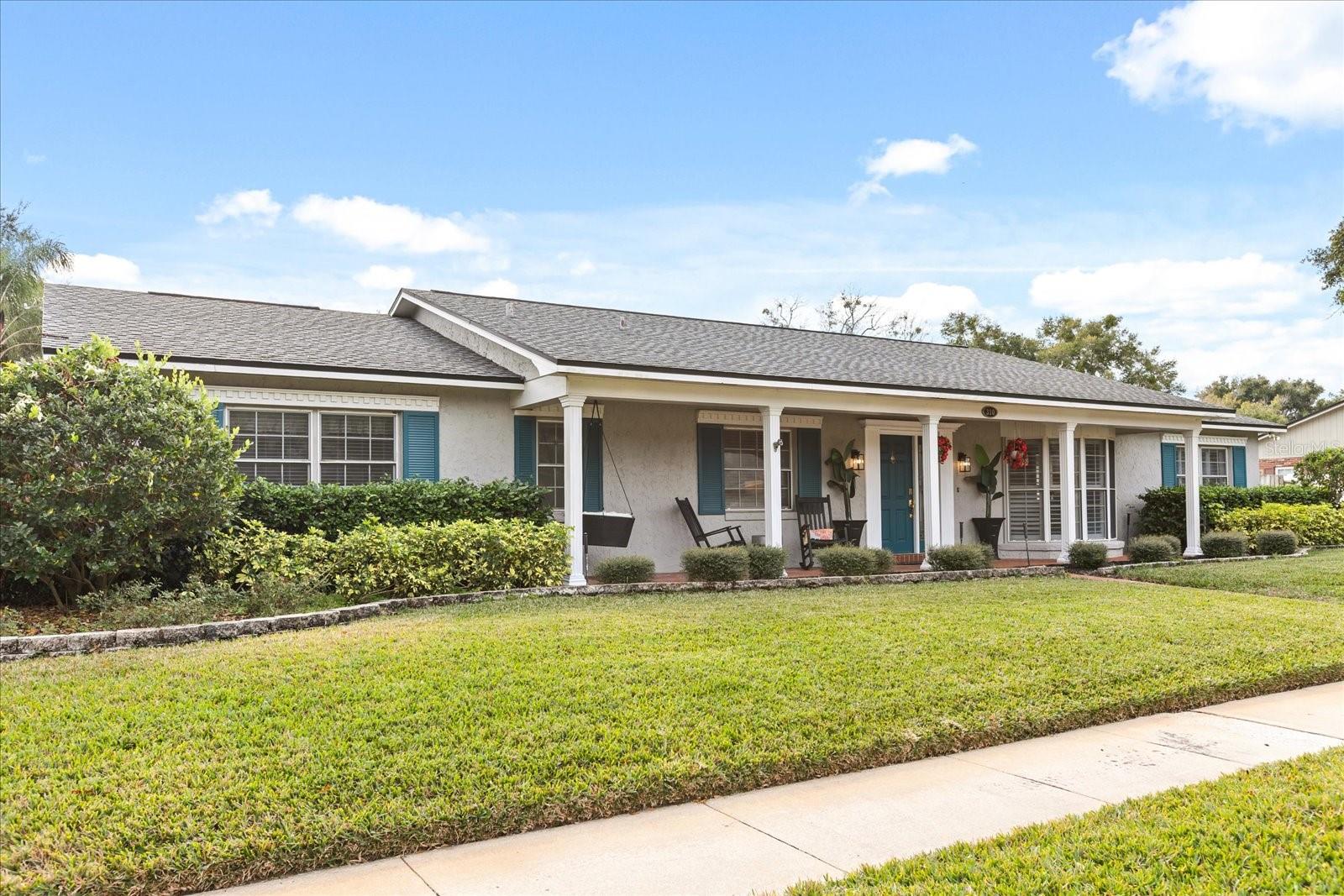 Image 2 of 36 For 310 White Oak Circle