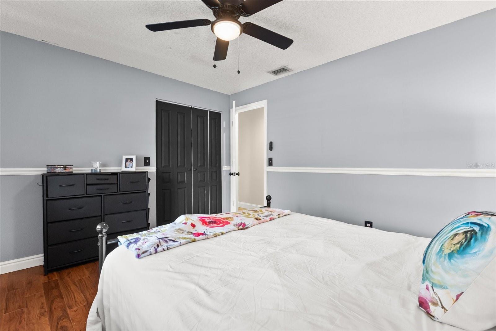 Image 22 of 36 For 310 White Oak Circle