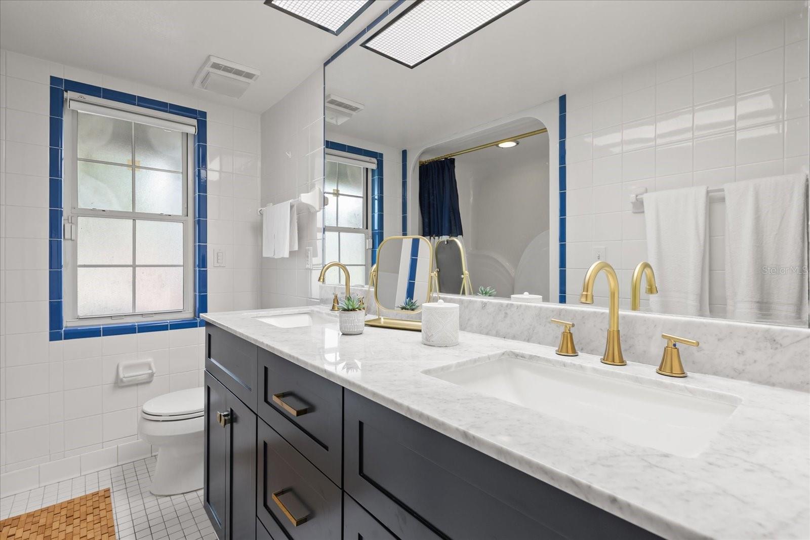 Image 24 of 36 For 310 White Oak Circle